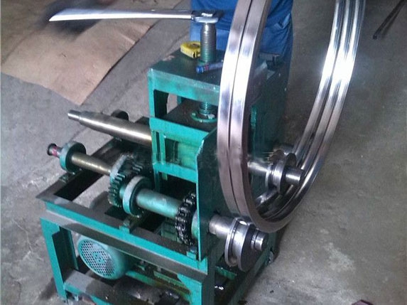 簡易電動大棚管折彎機(jī)圖片